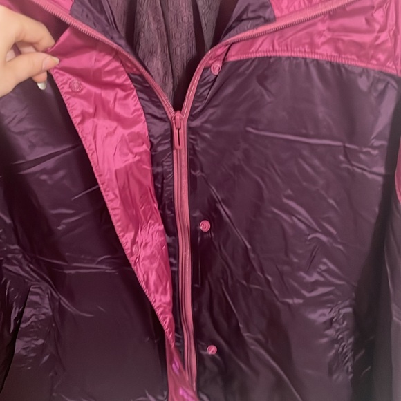 Under Armour Celliant Women’s Lightweight Recovery Jacket in Purple- Size Large - Picture 6 of 9